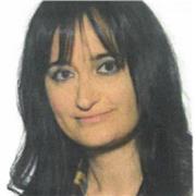 Laureata in Lettere Classiche impartisce lezioni di Latino, Greco, Italiano, Storia, Geografia